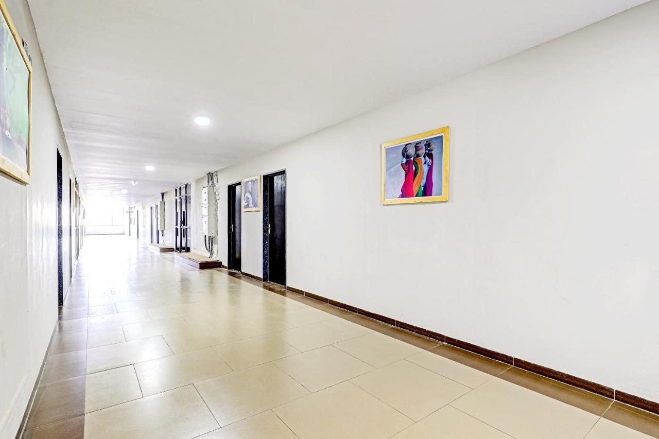 מלון Gorwa Oyo 70752 Viram House מראה חיצוני תמונה